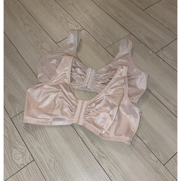 Glamorise Intimates & Sleepwear 2 Glamorise 83 Complete Comfort